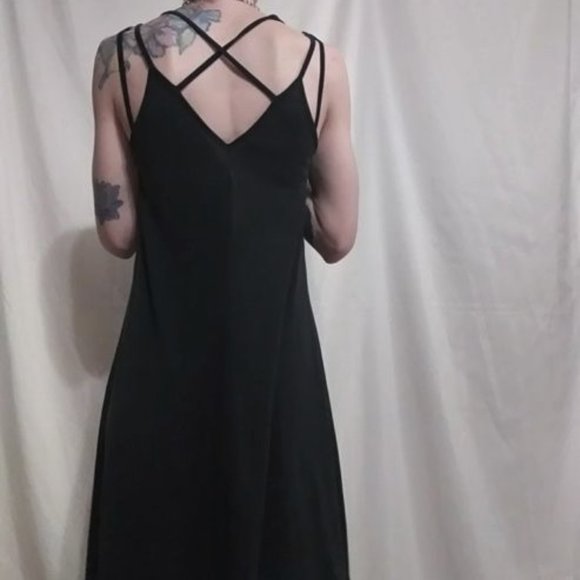Asymmetrical Dress - Picture 2 of 7